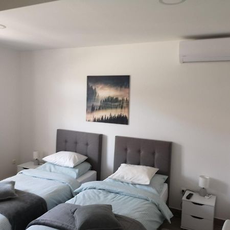 Marko Airport Rooms Velika Gorica Exterior photo
